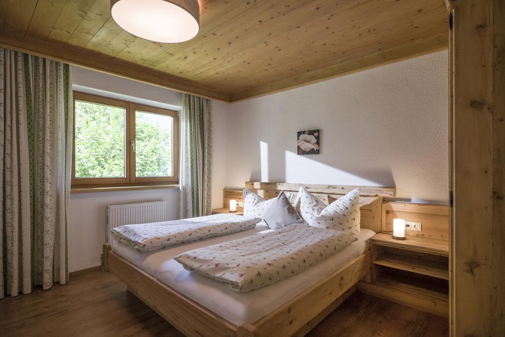 Apart Dengg Kaltenbach Exteriör bild